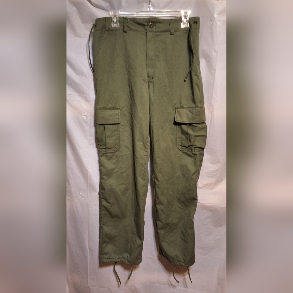 Elevate Your Gorpcore Wardrobe with Stylish Women's Drawstring Hem Cargo Pants